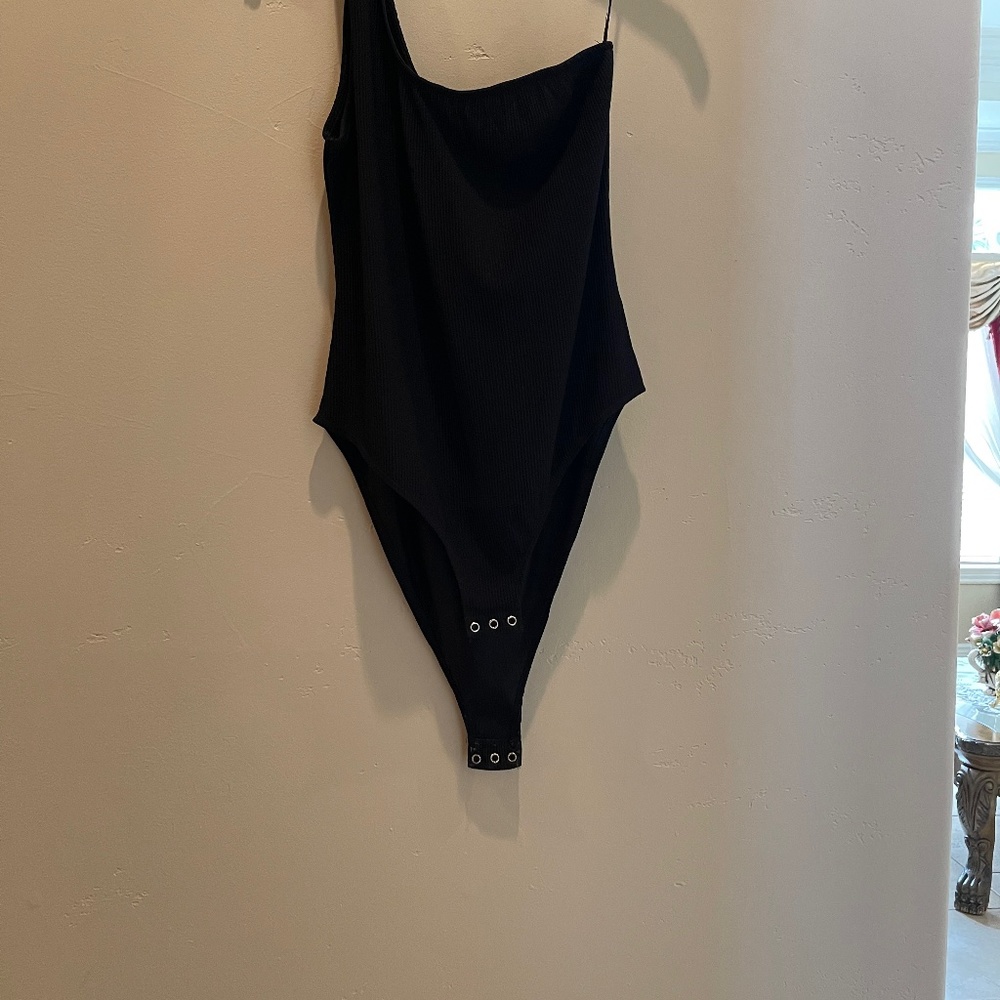 One shoulder bodysuit